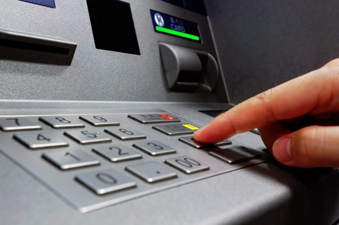 Cách bảo mật tài khoản ATM của bạn khỏi các hacker